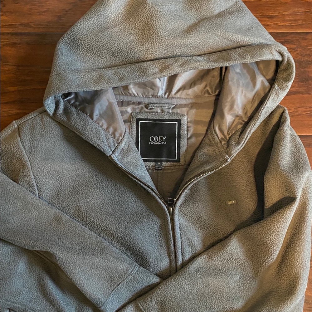 Obey sweatshirt